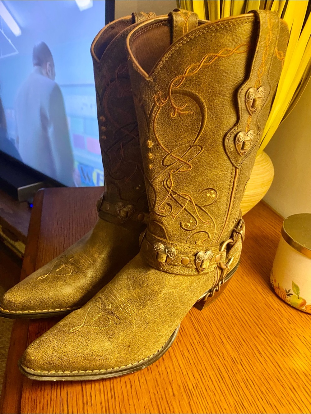 NWOT- Boot Barn Brown Embroidered Cowgirl Boots